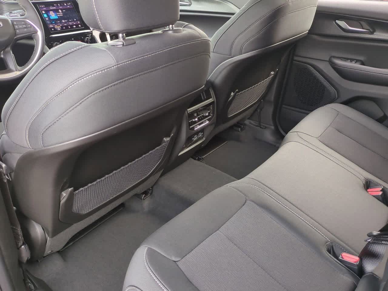 Thumbnail: 2025 Jeep Grand Cherokee - 19