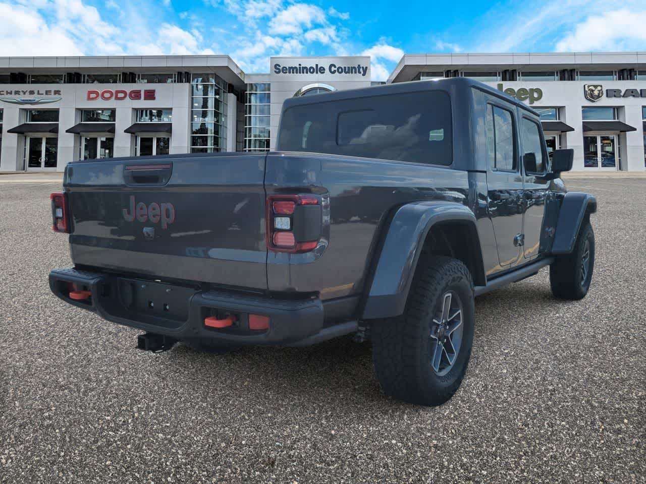 Thumbnail: 2026 Jeep Gladiator - 8