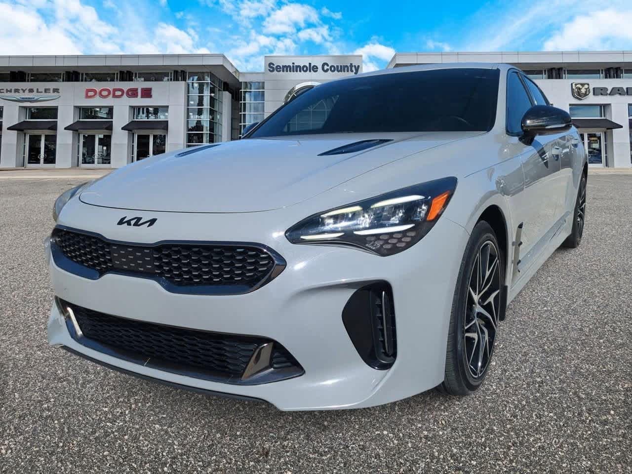 Thumbnail: 2022 Kia Stinger - 4