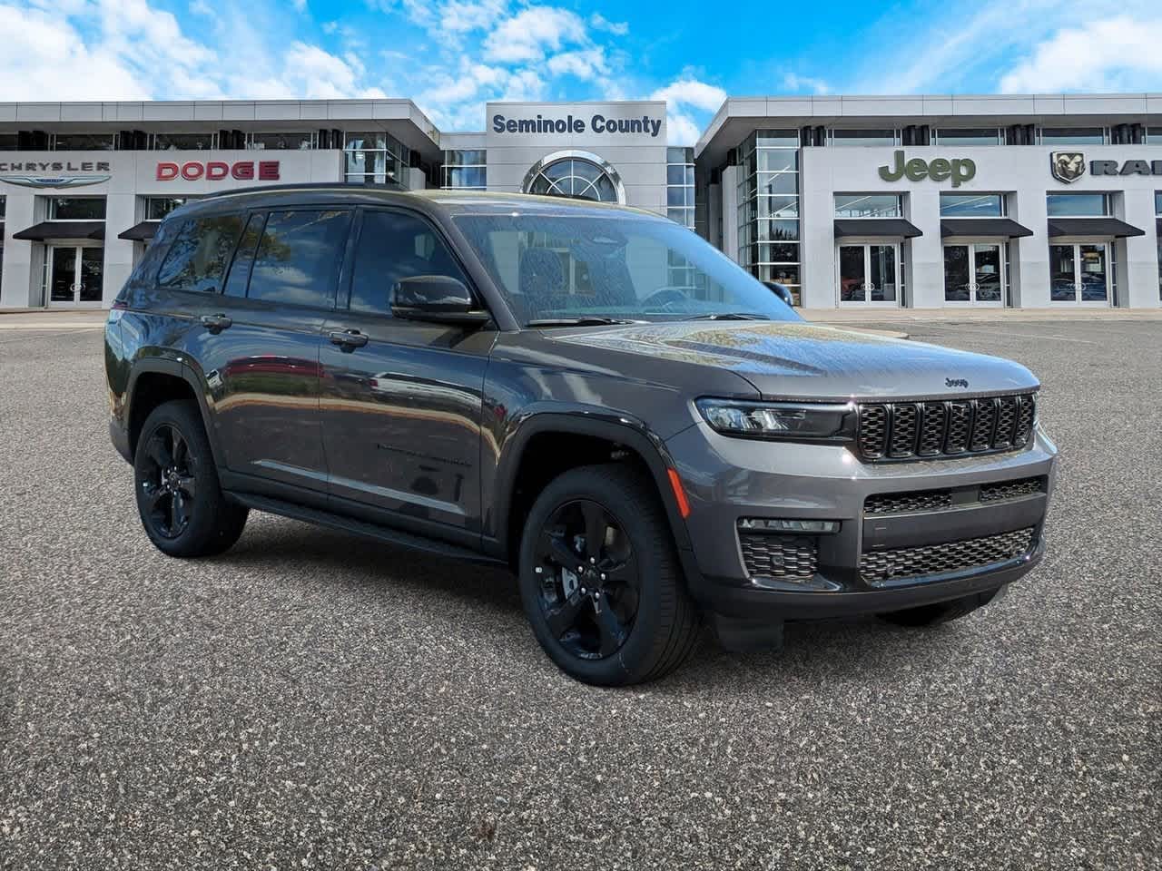 2025 Jeep Grand Cherokee L Limited Edition 2