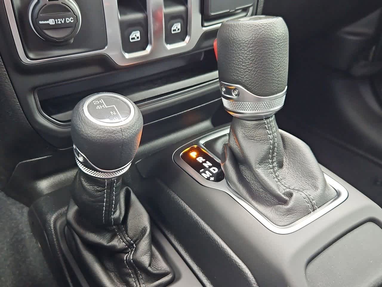 Thumbnail: 2025 Jeep Wrangler - 29