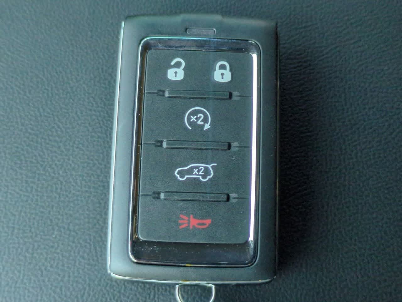 Thumbnail: 2025 Jeep Grand Cherokee - 35