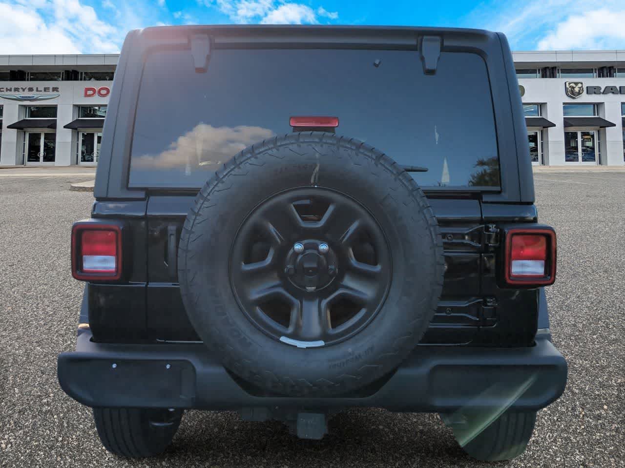 Thumbnail: 2026 Jeep Wrangler - 7