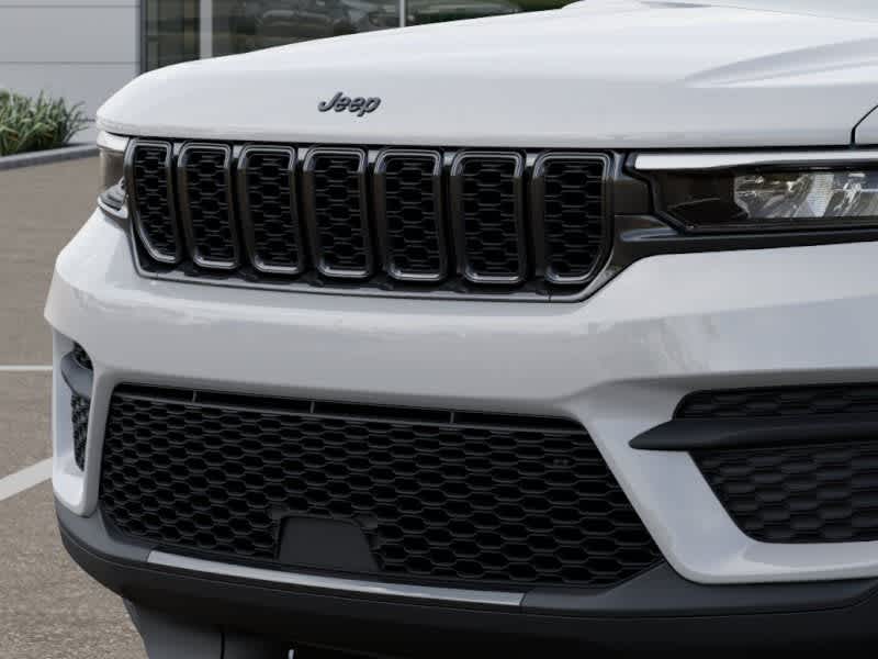 Thumbnail: 2025 Jeep Grand Cherokee - 7