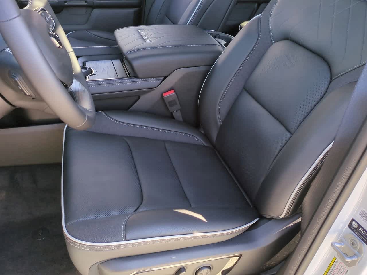 Thumbnail: 2026 RAM 1500 - 17