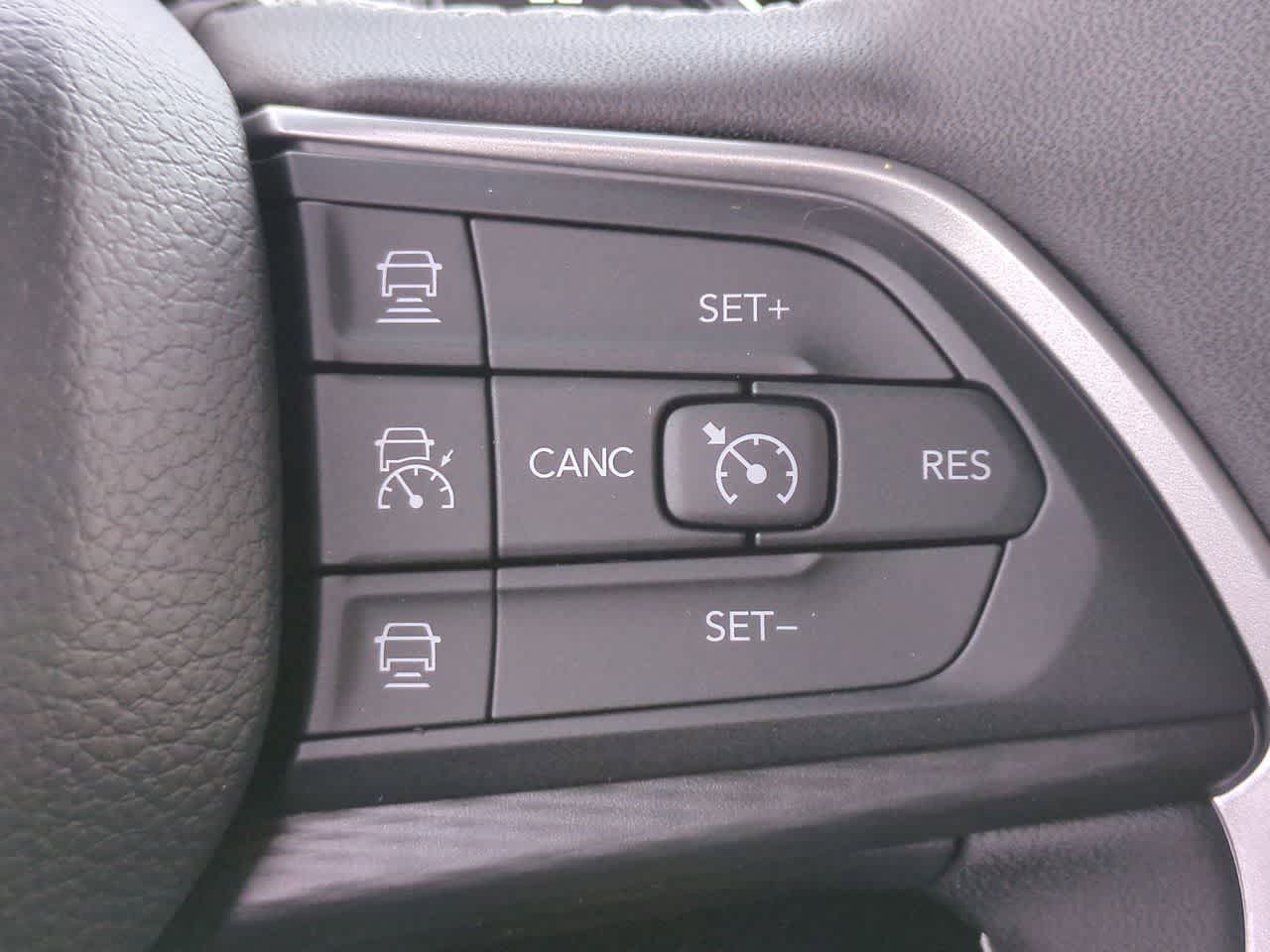 Thumbnail: 2025 Jeep Grand Cherokee - 25