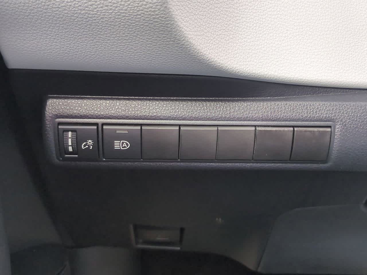 Thumbnail: 2022 Toyota Corolla - 18