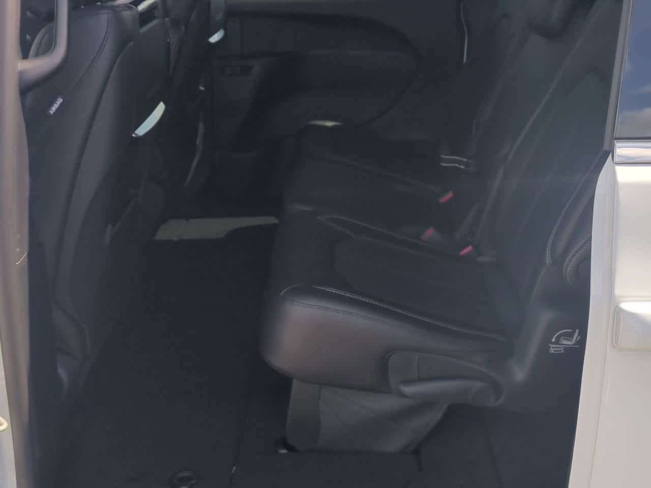 Thumbnail: 2026 Chrysler Pacifica - 20