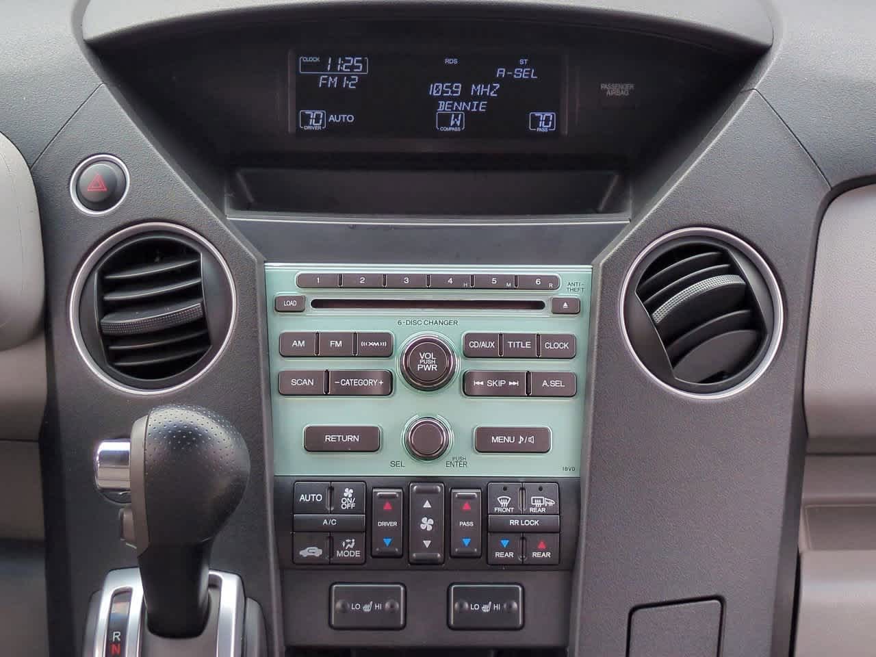 Thumbnail: 2009 Honda Pilot - 29