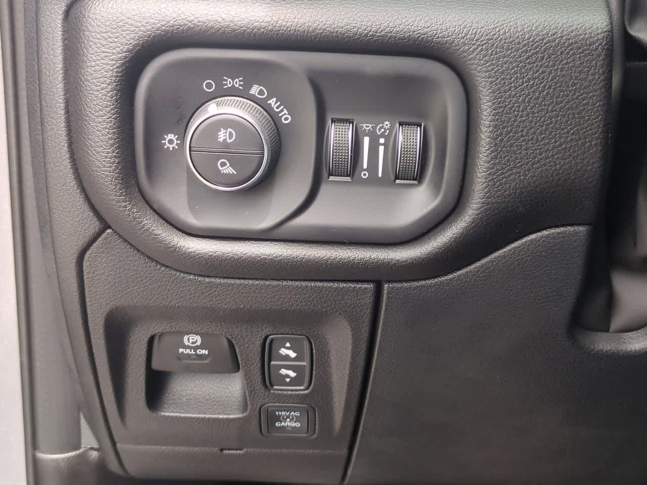 Thumbnail: 2026 RAM 1500 - 18