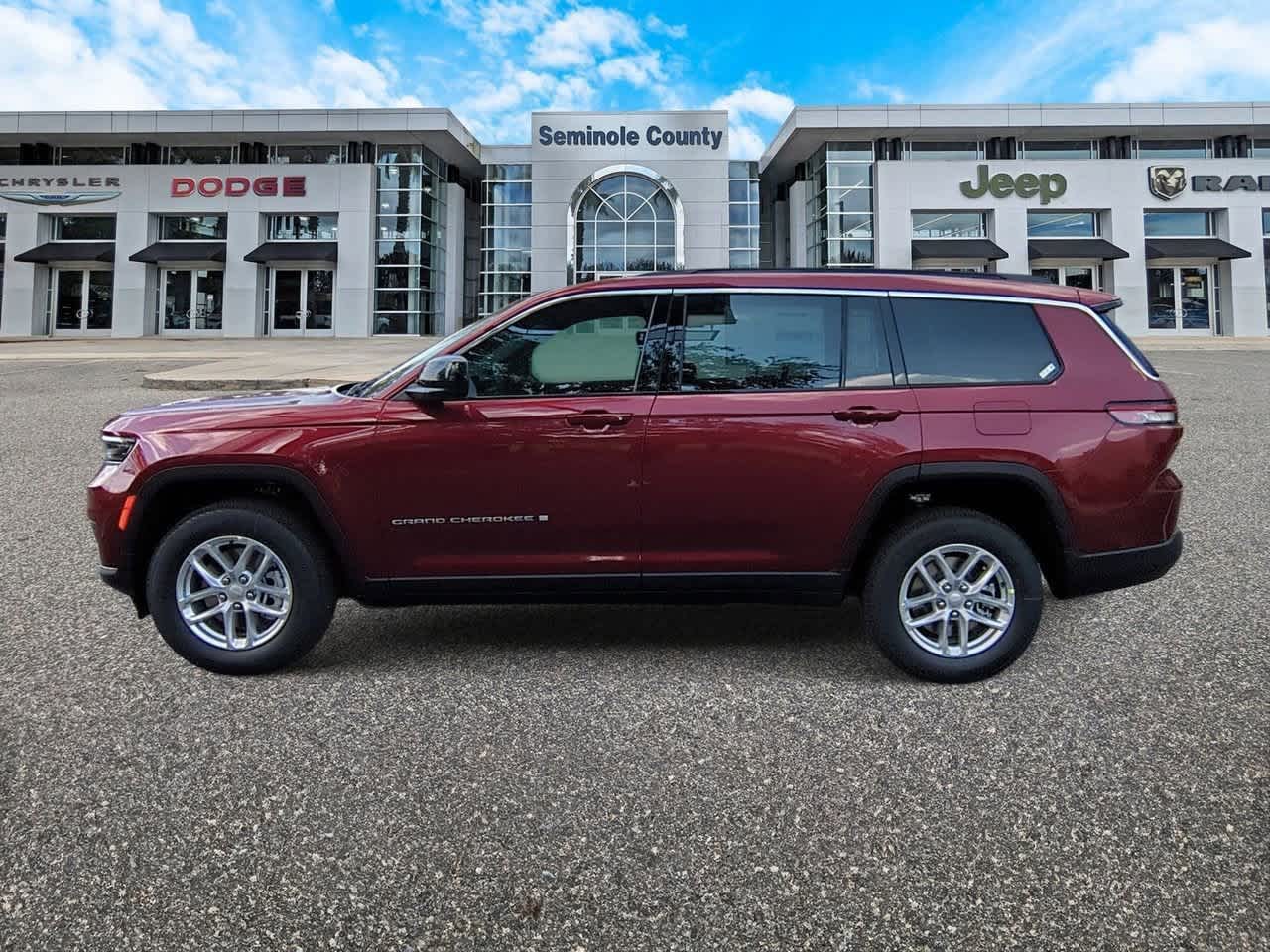 Thumbnail: 2025 Jeep Grand Cherokee L - 5