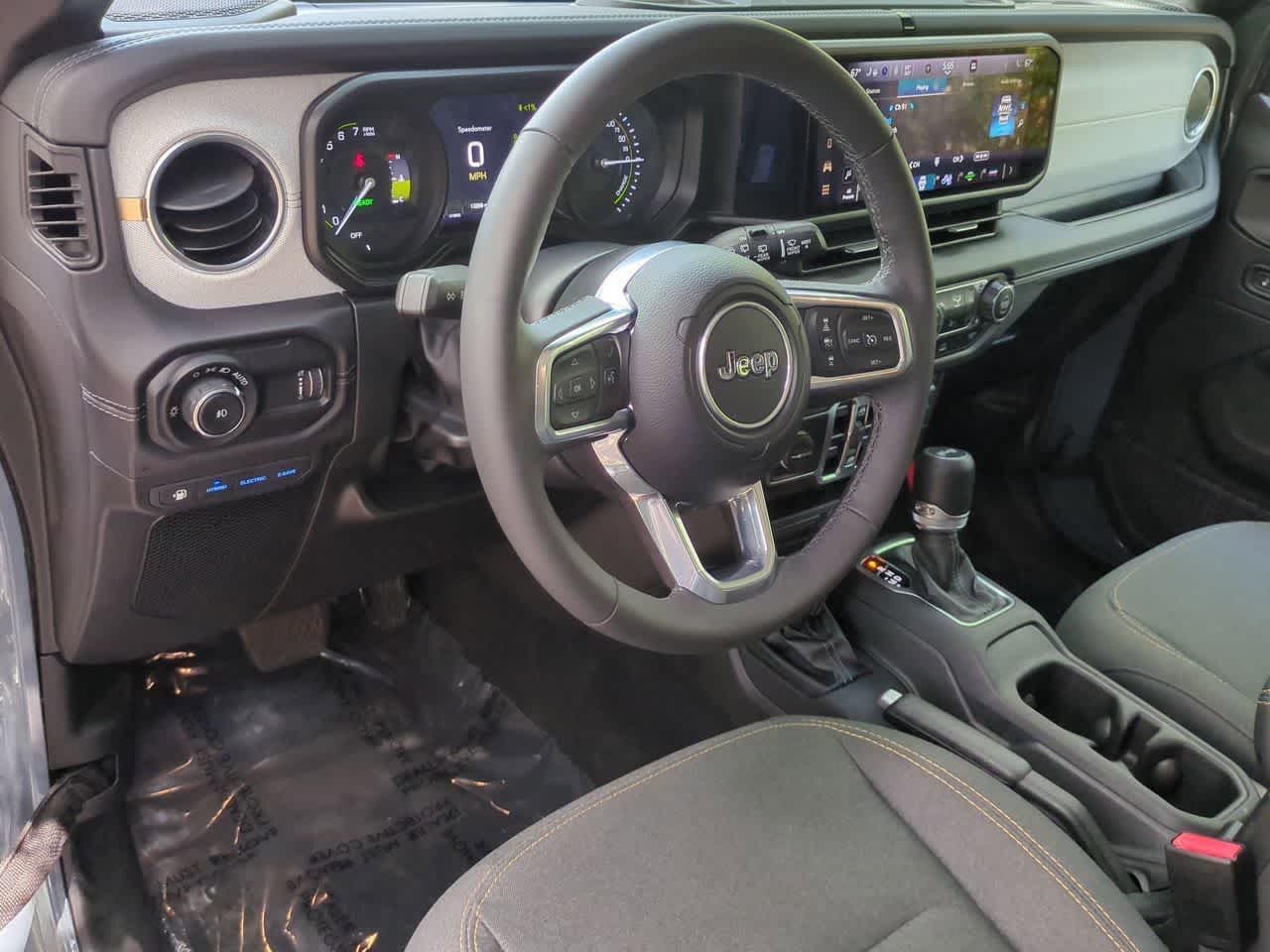 Thumbnail: 2025 Jeep Wrangler - 10