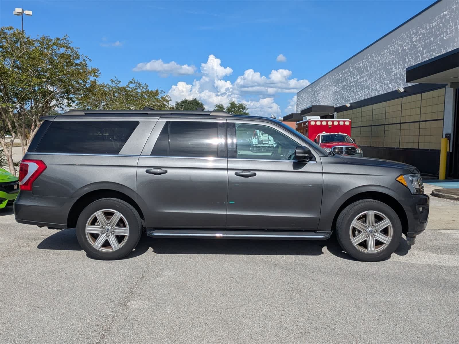 Thumbnail: 2019 Ford Expedition MAX - 2