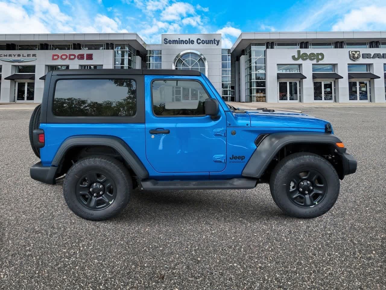 Thumbnail: 2025 Jeep Wrangler - 9