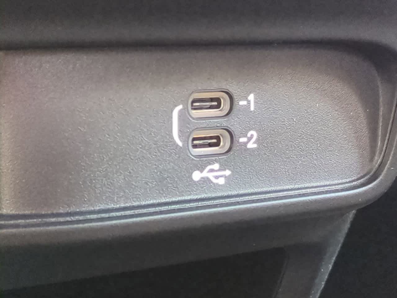 Thumbnail: 2026 Chrysler Voyager - 30