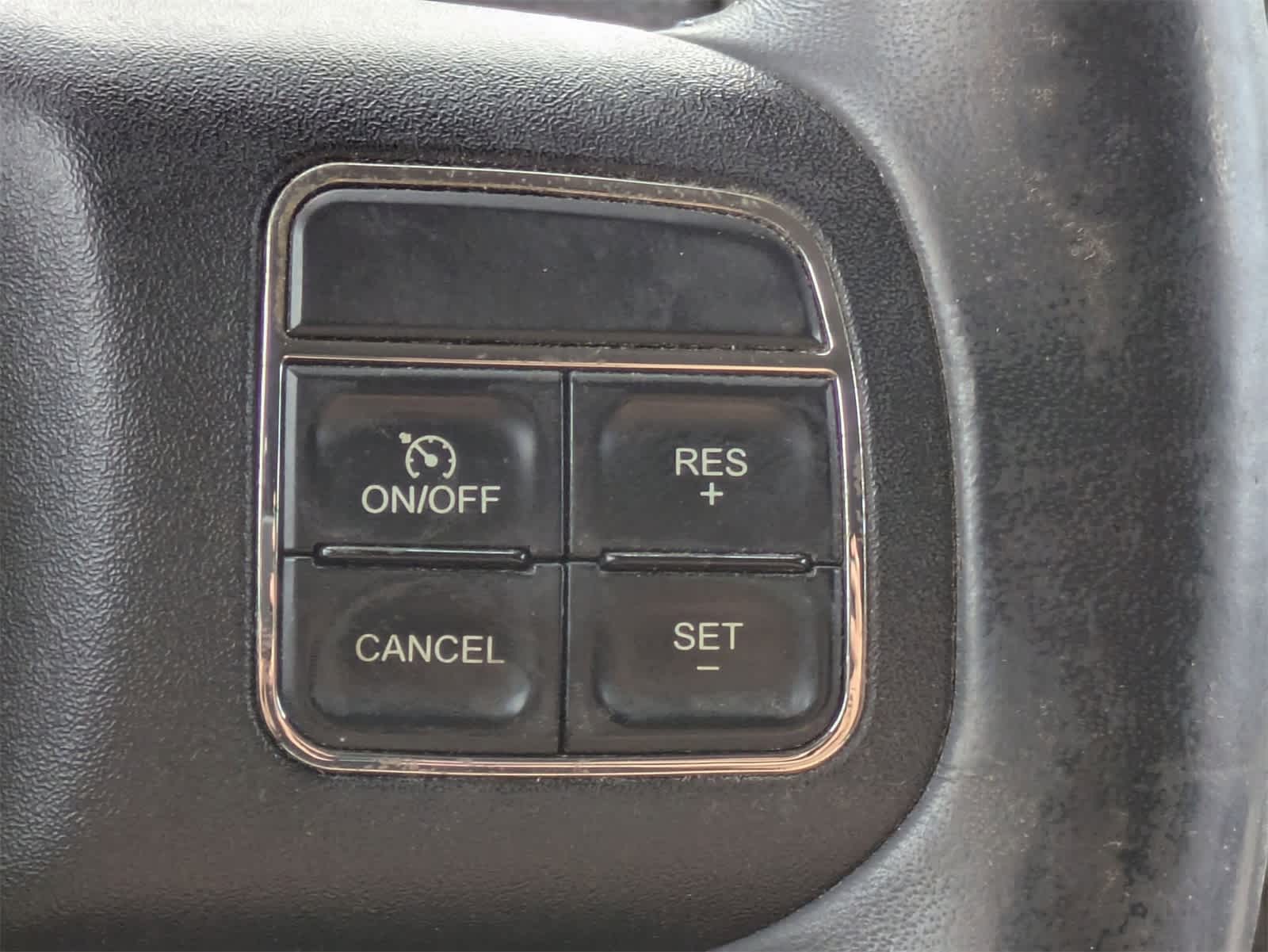 Thumbnail: 2013 Jeep Grand Cherokee - 5