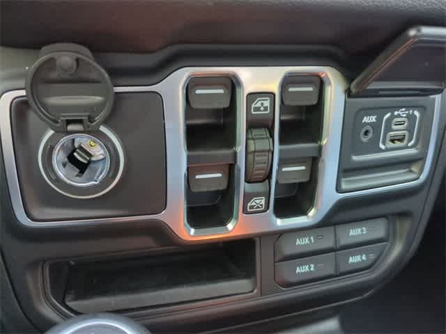 2025 Jeep Wrangler Sport S 31