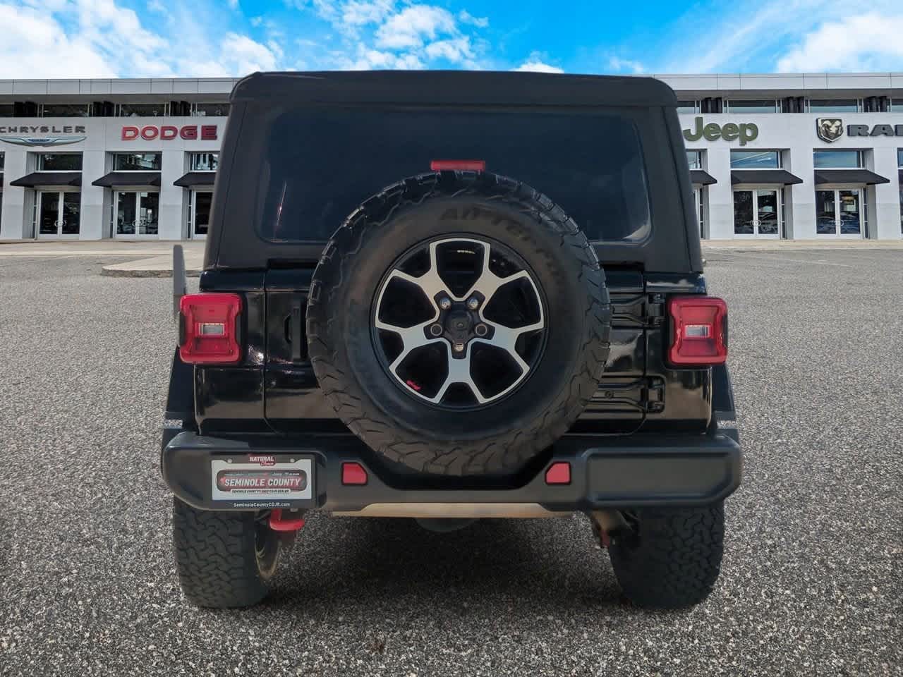 Thumbnail: 2023 Jeep Wrangler - 7