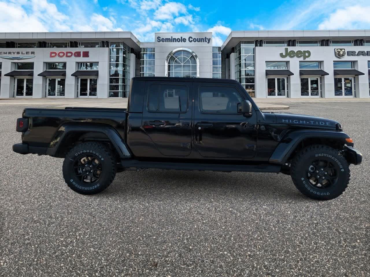 Thumbnail: 2025 Jeep Gladiator - 9