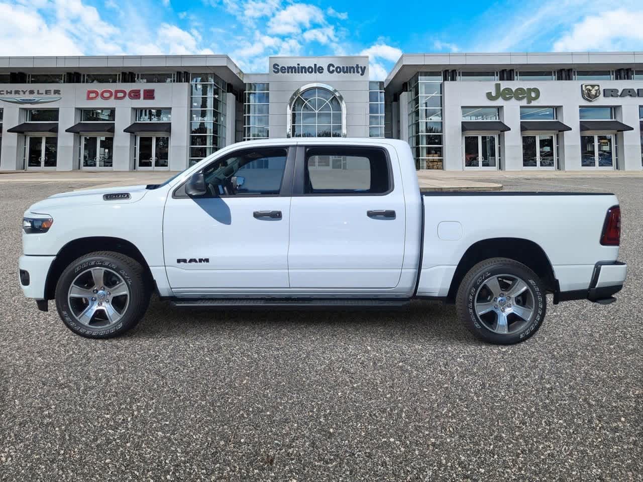 Thumbnail: 2026 RAM 1500 - 5