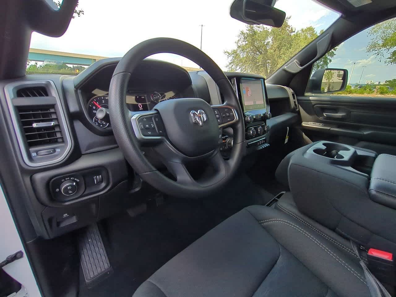 Thumbnail: 2025 RAM 1500 - 10