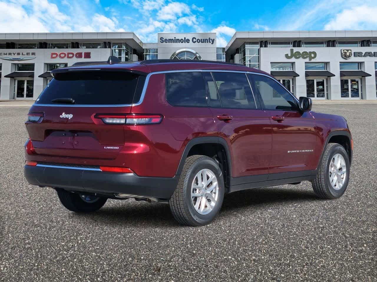 Thumbnail: 2025 Jeep Grand Cherokee L - 8