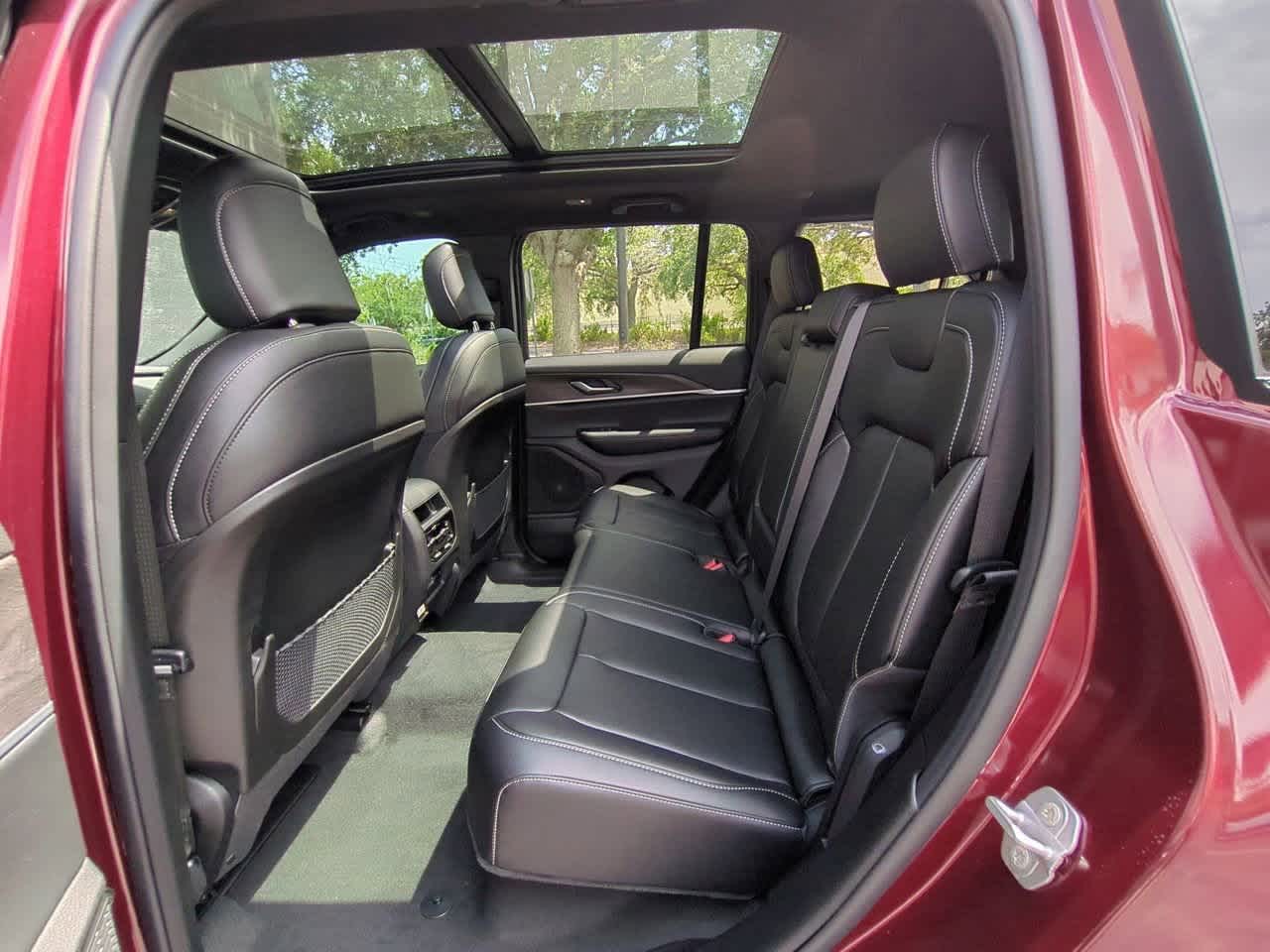 Thumbnail: 2025 Jeep Grand Cherokee - 21