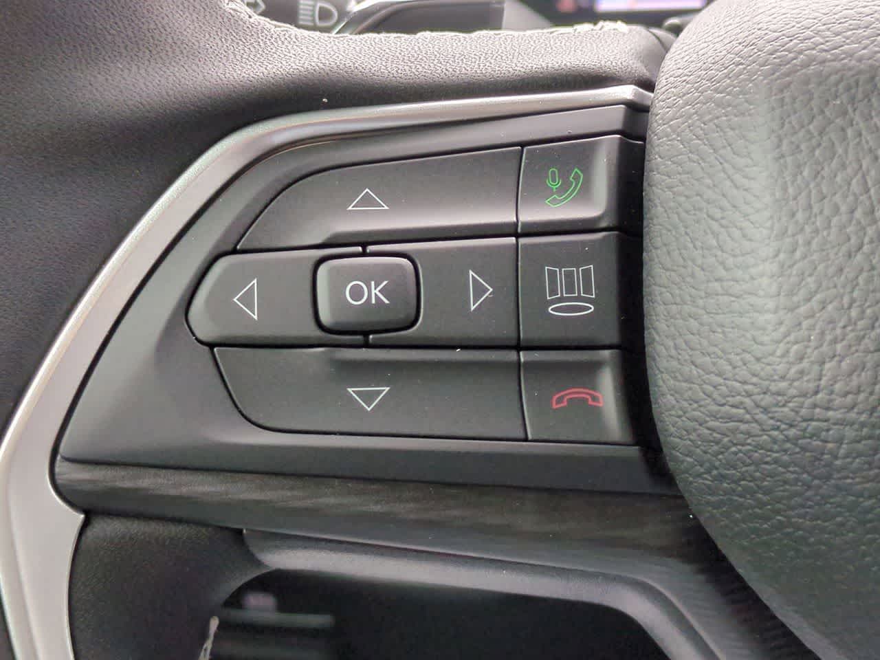 Thumbnail: 2025 Jeep Grand Cherokee - 23