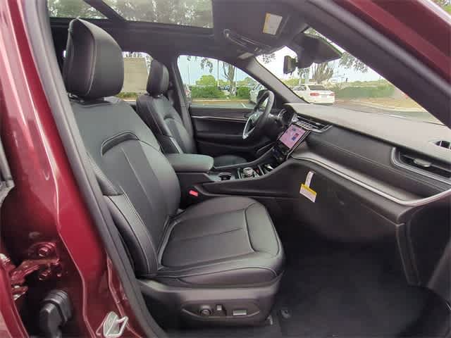 Thumbnail: 2025 Jeep Grand Cherokee - 24