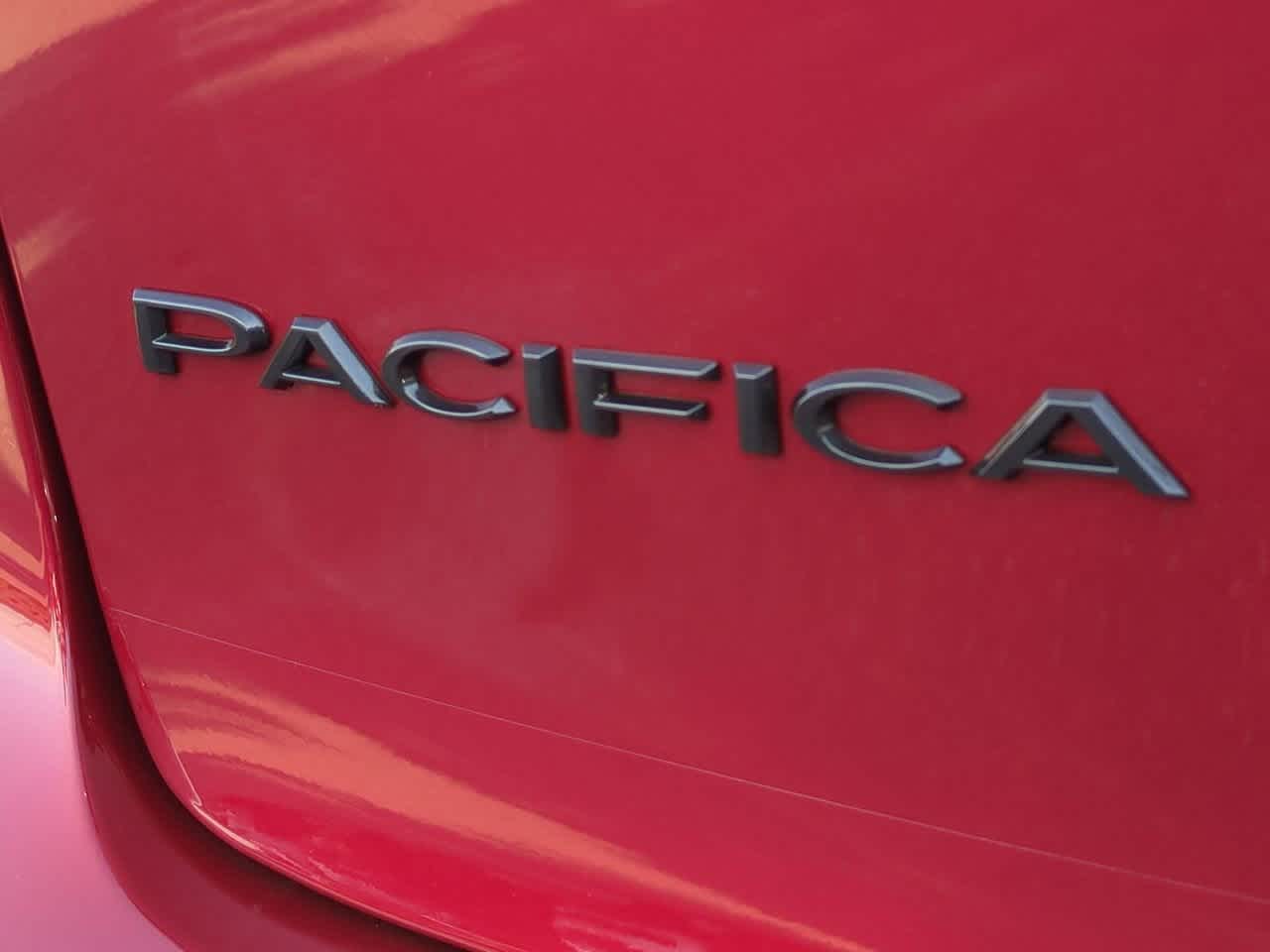 Thumbnail: 2026 Chrysler Pacifica - 13