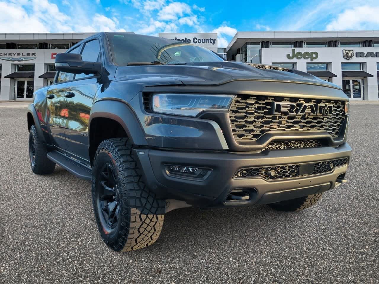 Thumbnail: 2025 RAM 1500 - 2