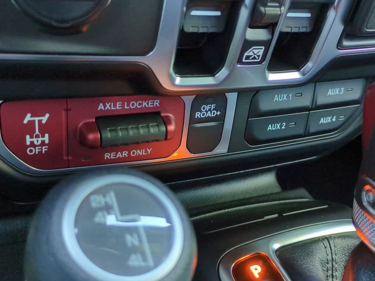 Thumbnail: 2025 Jeep Wrangler - 17