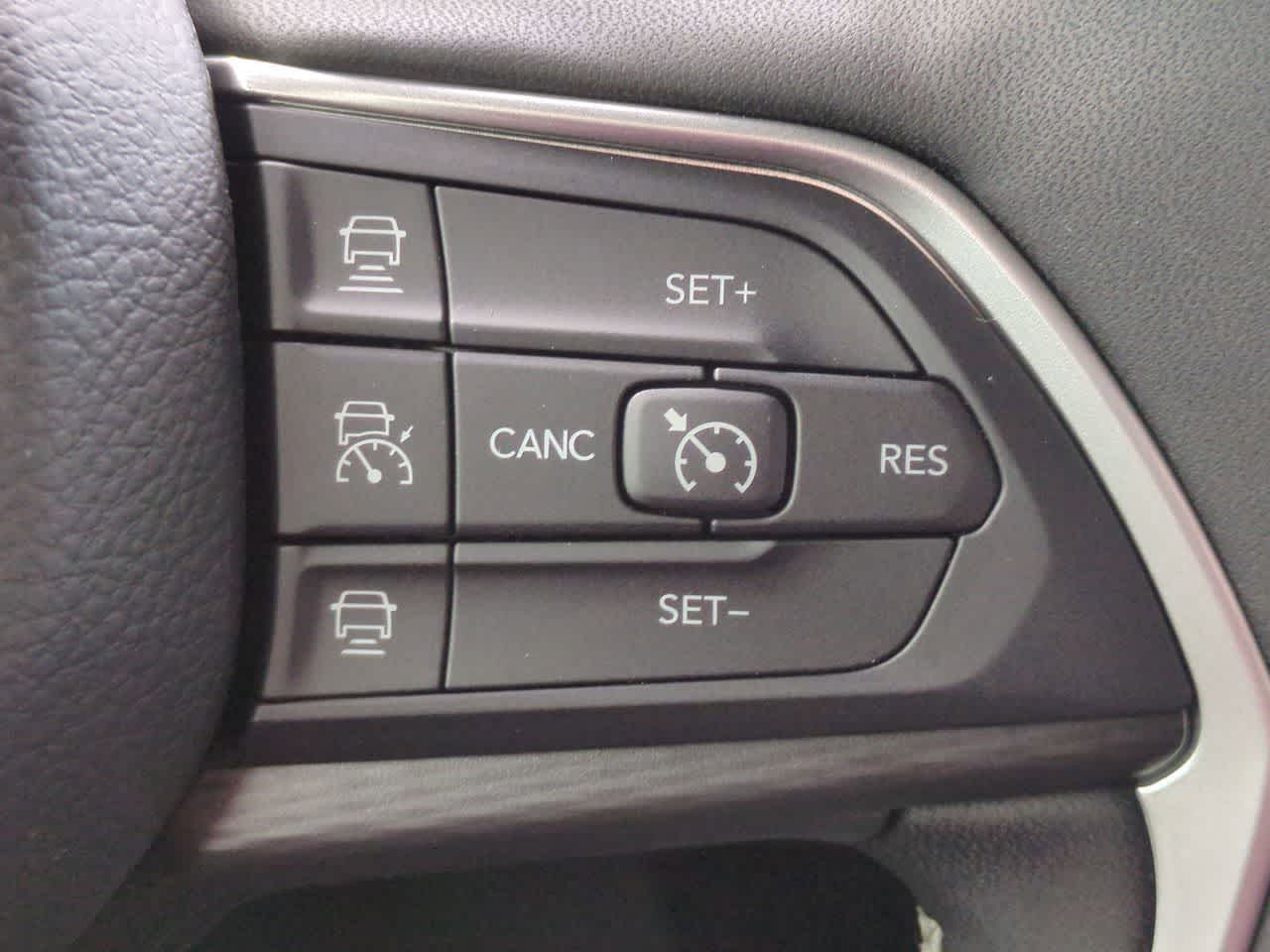 Thumbnail: 2025 Jeep Grand Cherokee L - 25