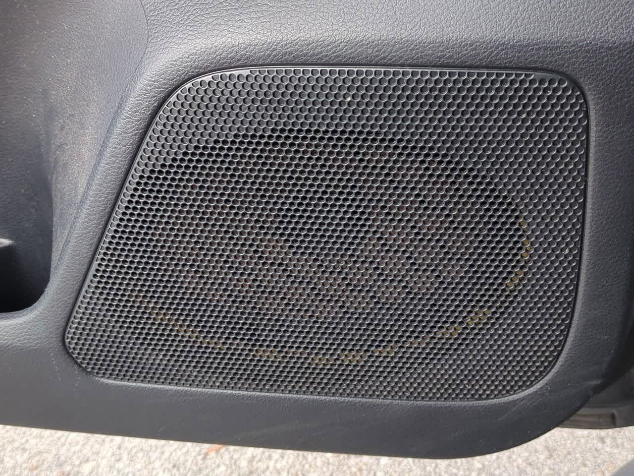 Thumbnail: 2017 Toyota Tacoma - 30