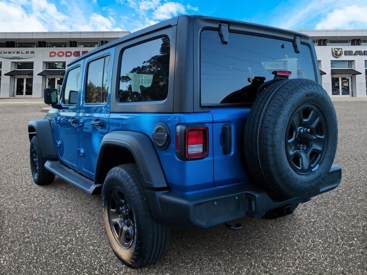 Thumbnail: 2026 Jeep Wrangler - 6