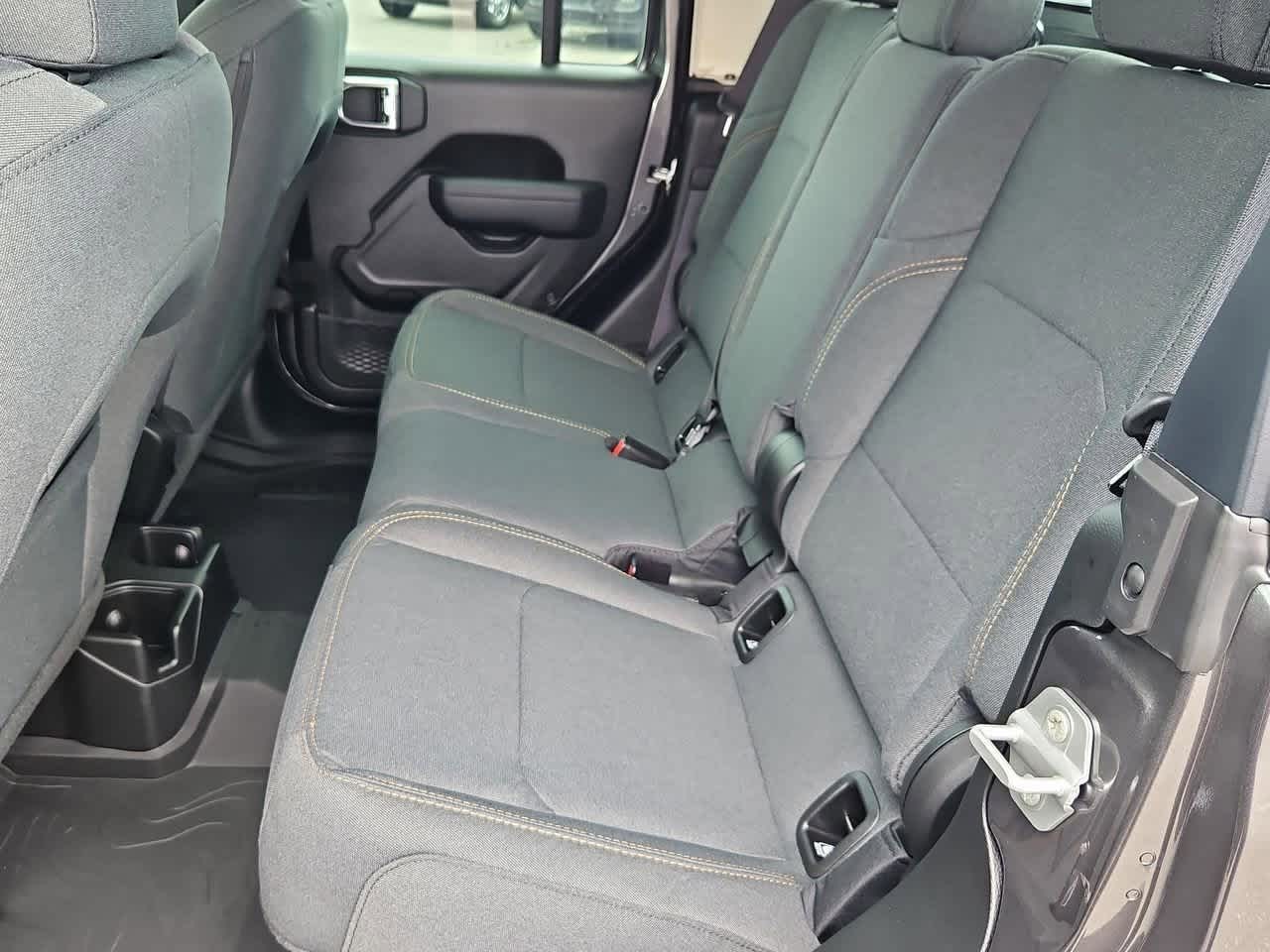 Thumbnail: 2025 Jeep Gladiator - 20