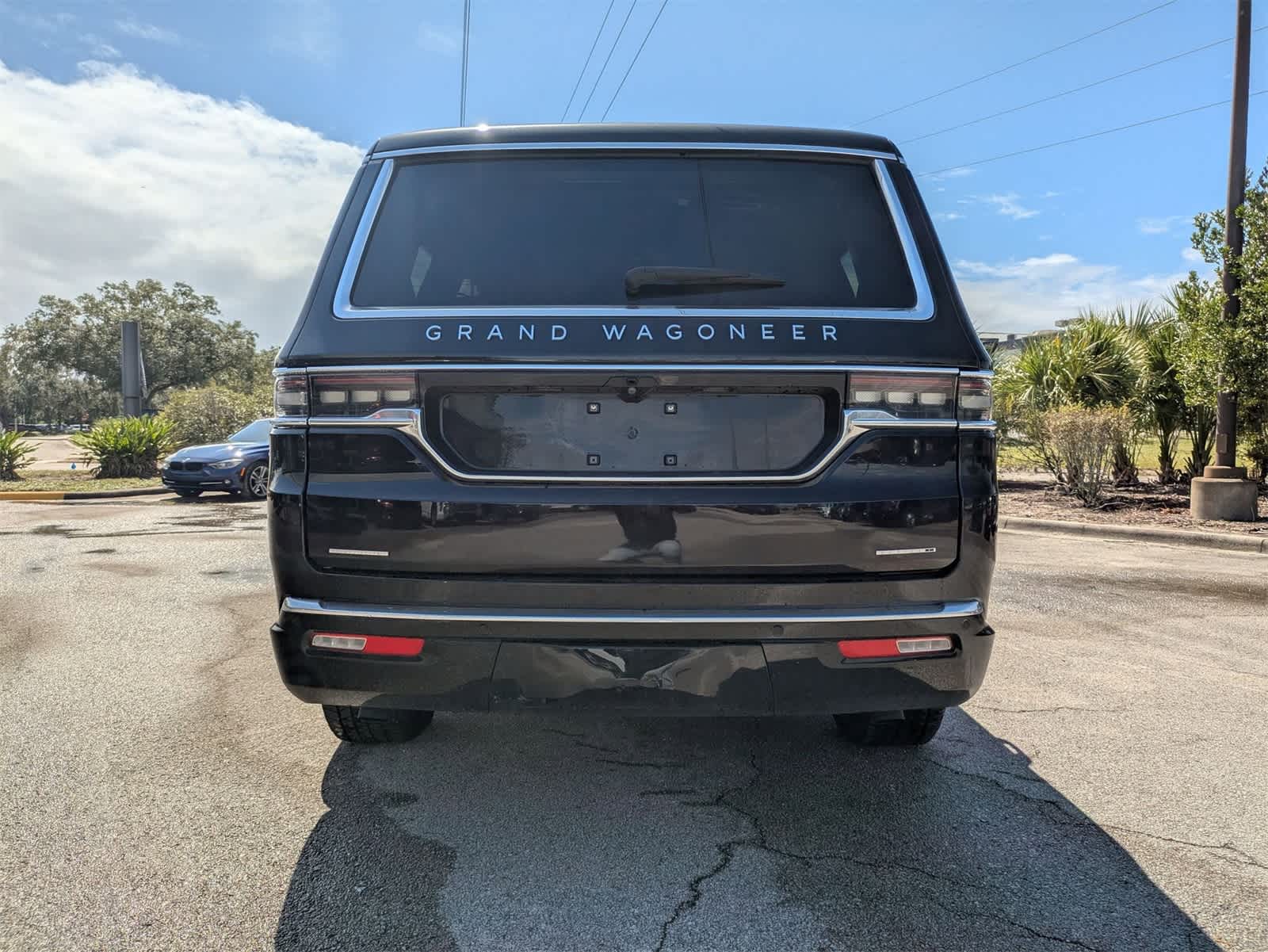 Thumbnail: 2022 Jeep Grand Wagoneer - 5