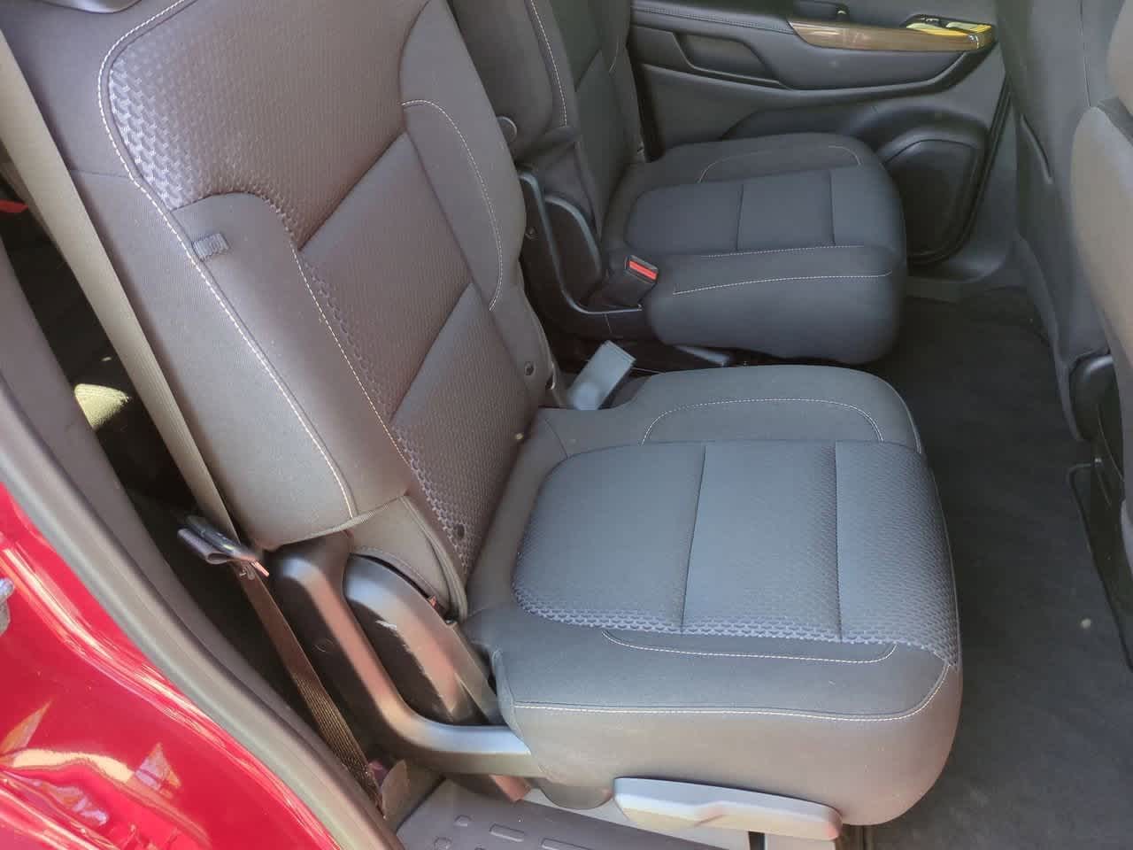 Thumbnail: 2023 GMC Acadia - 21