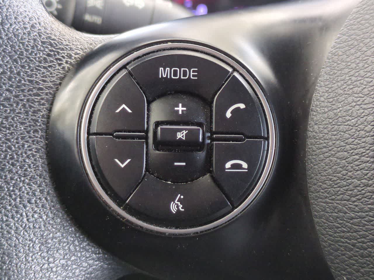 Thumbnail: 2020 Kia Soul - 24