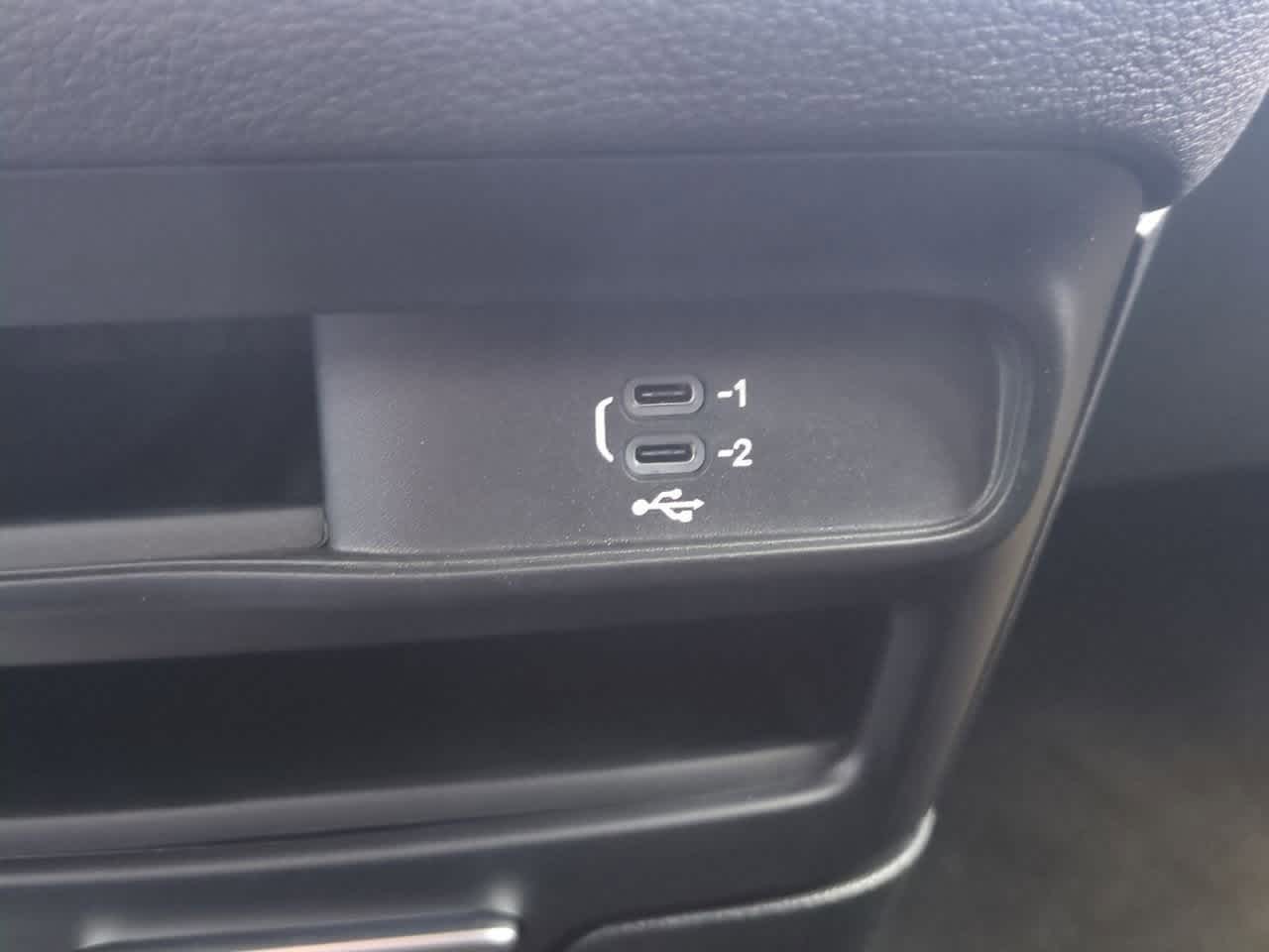 Thumbnail: 2026 Chrysler Pacifica - 31