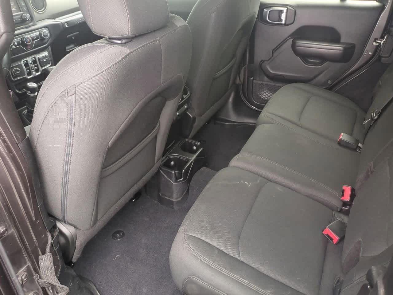 Thumbnail: 2018 Jeep Wrangler - 19