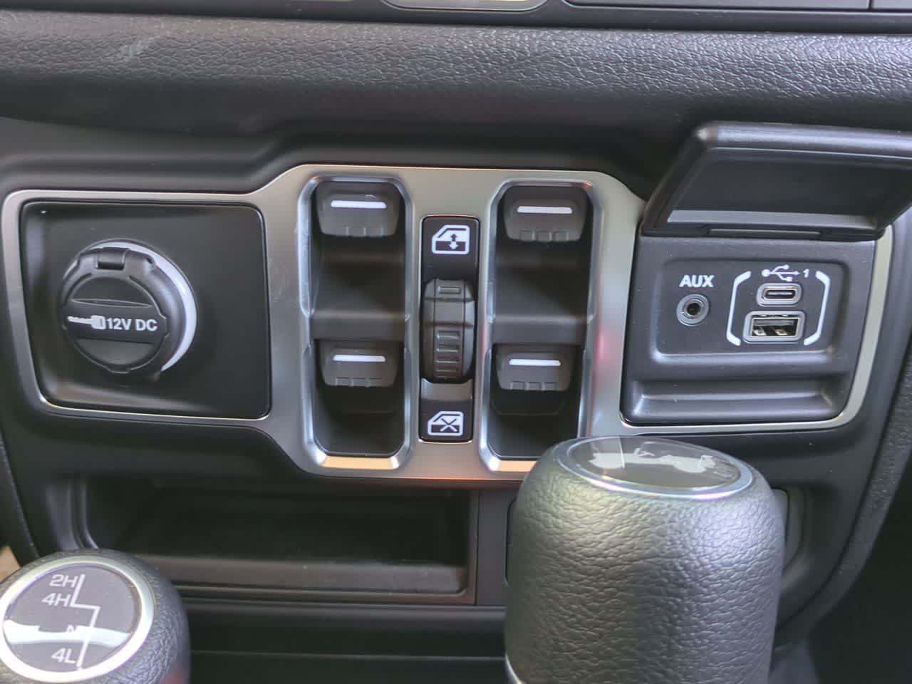 Thumbnail: 2026 Jeep Wrangler - 30