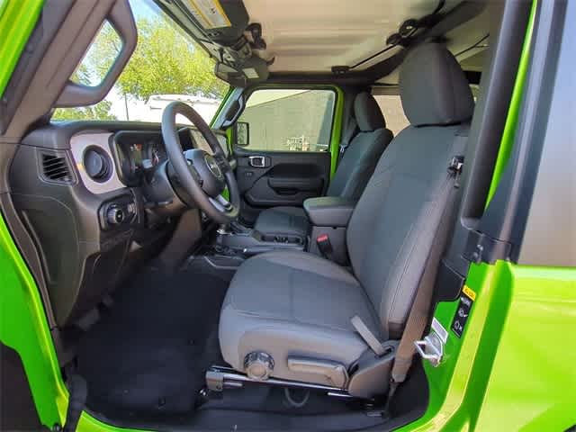 Thumbnail: 2025 Jeep Wrangler - 17