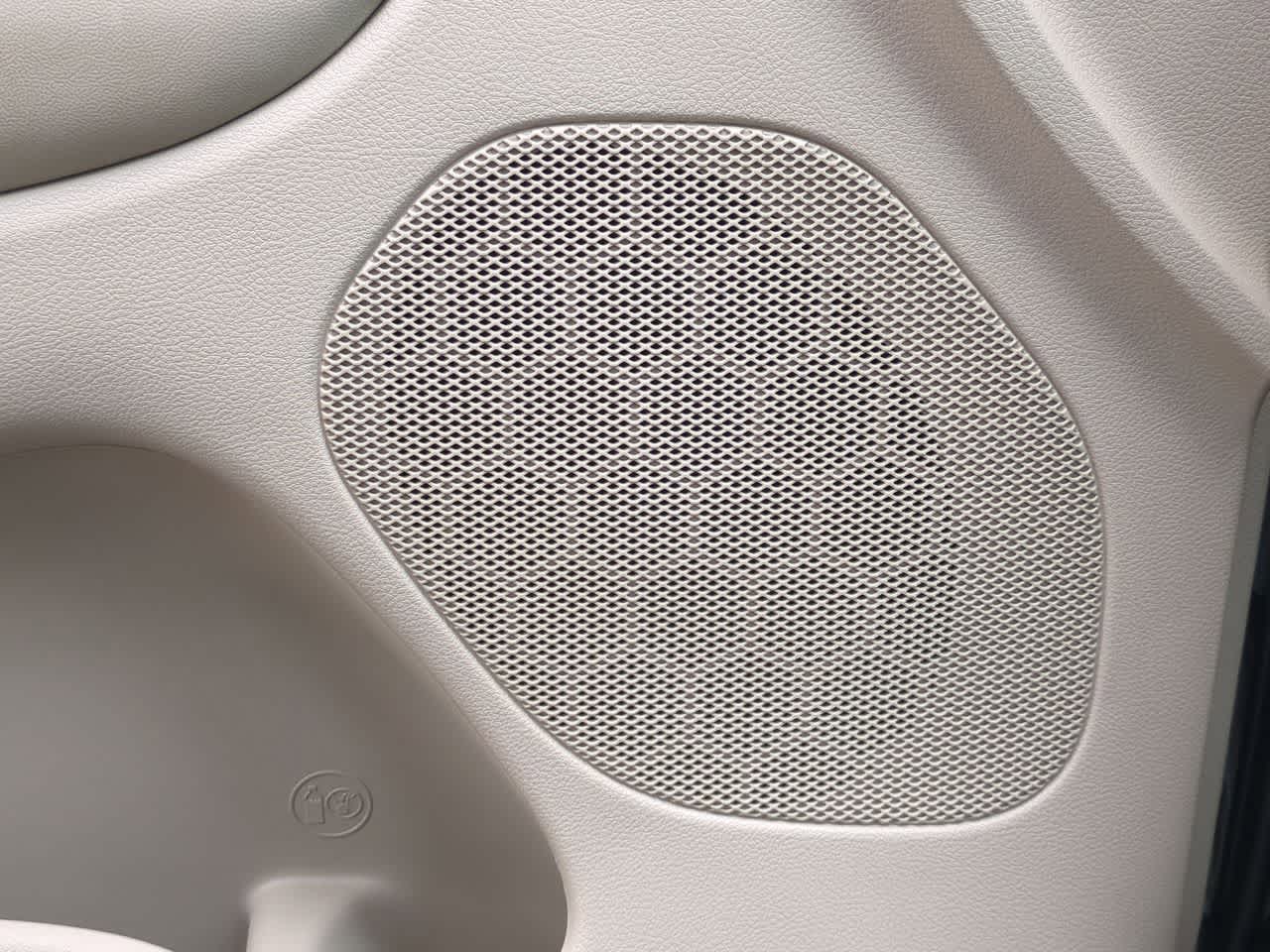 Thumbnail: 2021 Jeep Grand Cherokee - 32