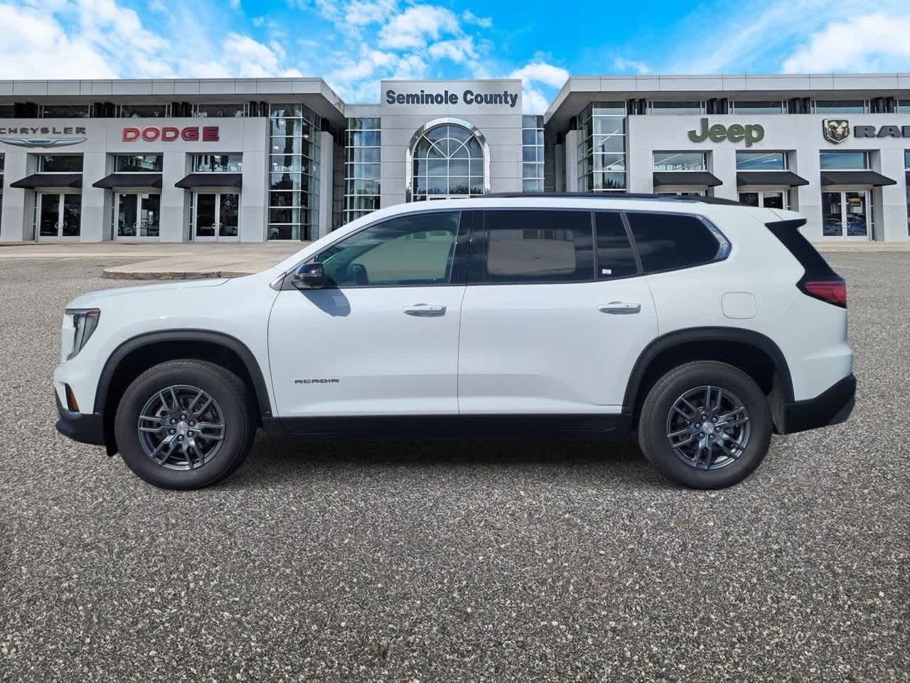 Thumbnail: 2025 GMC Acadia - 5