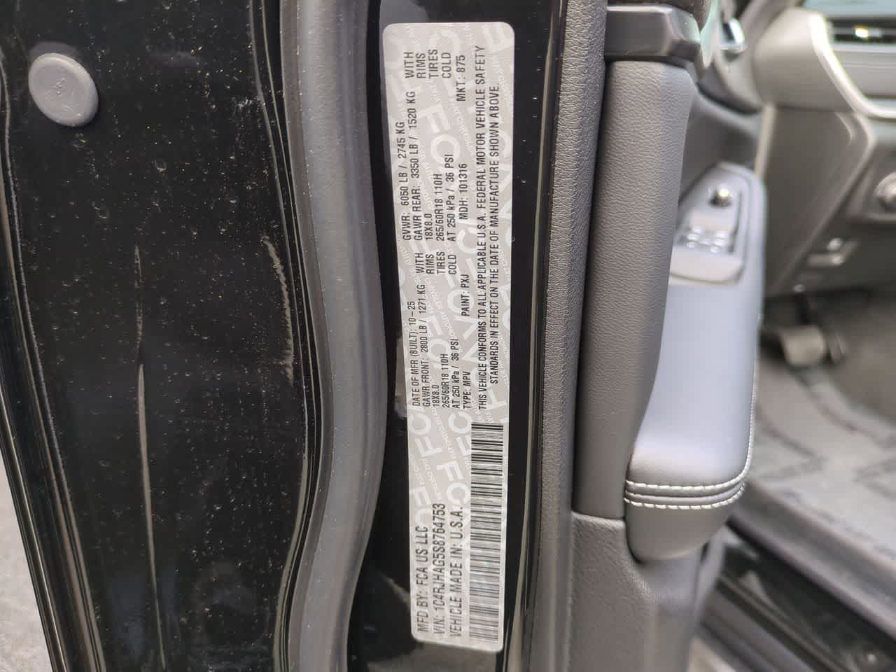 Thumbnail: 2025 Jeep Grand Cherokee - 37