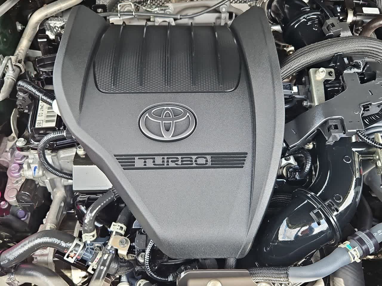 Thumbnail: 2023 Toyota Highlander - 15