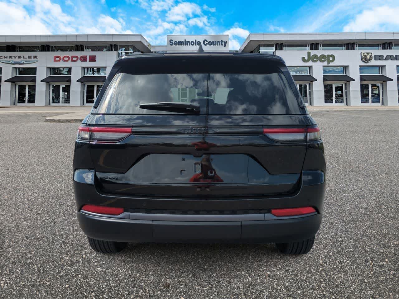 Thumbnail: 2026 Jeep Grand Cherokee - 7