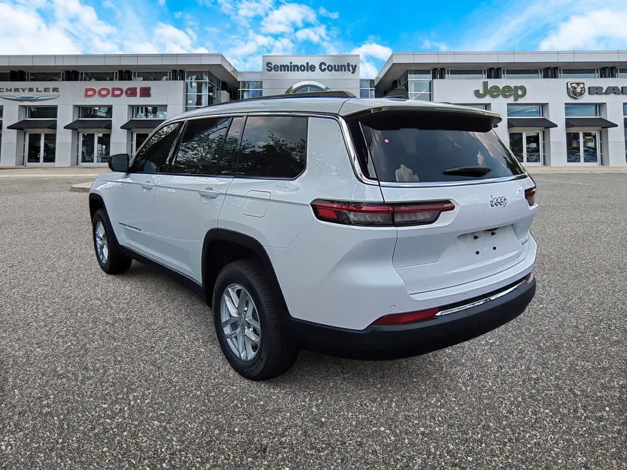 Thumbnail: 2025 Jeep Grand Cherokee L - 6