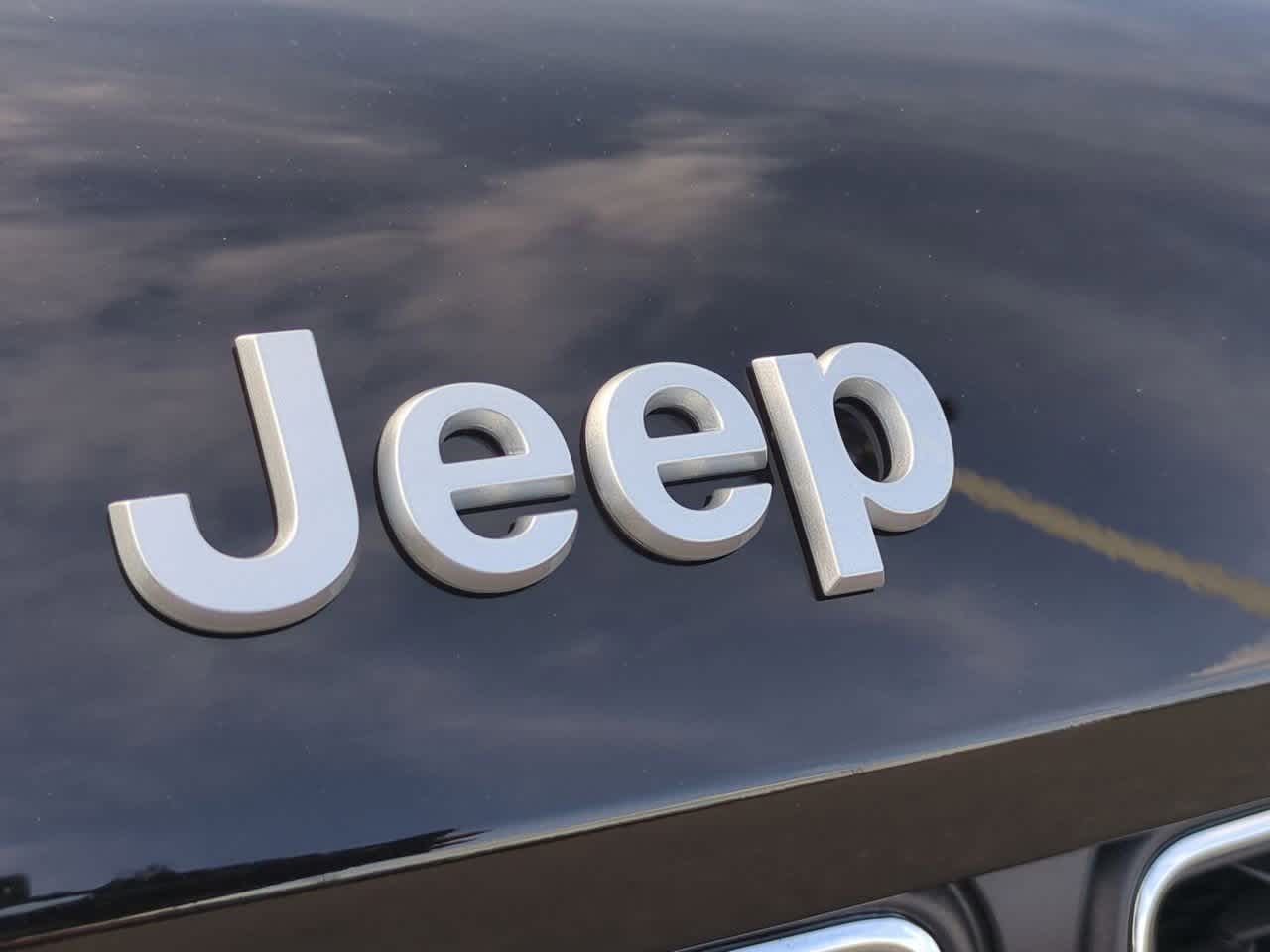 Thumbnail: 2025 Jeep Grand Cherokee - 12